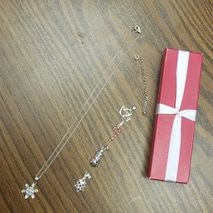 Avon charm necklace set